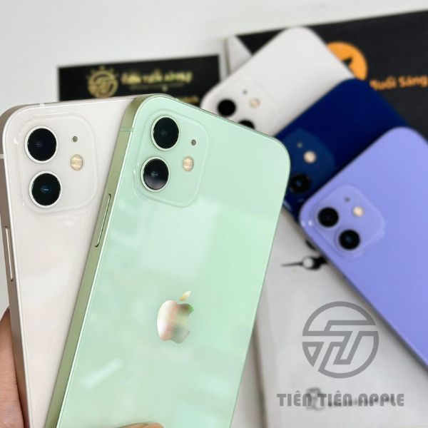 iPhone 12 iPhone 12