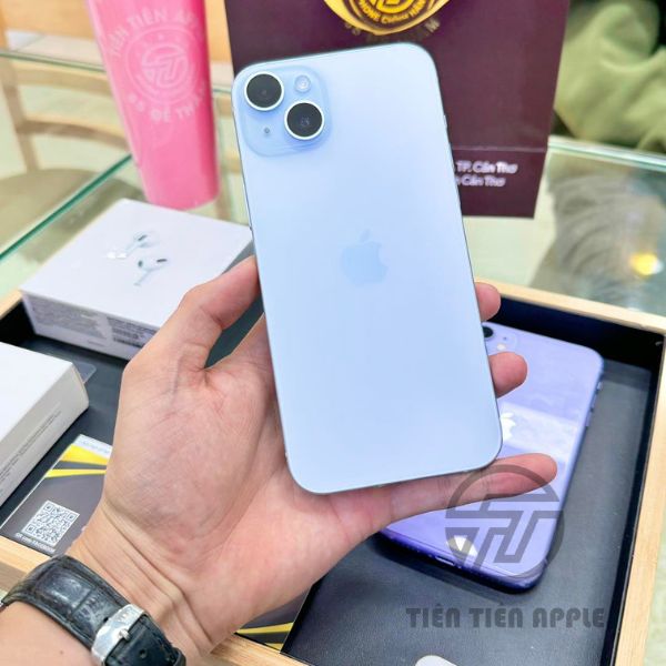 iPhone 15 Plus iPhone 15 Plus