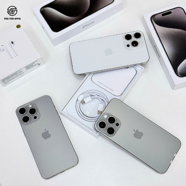 iPhone 15 Pro iPhone 15 Pro